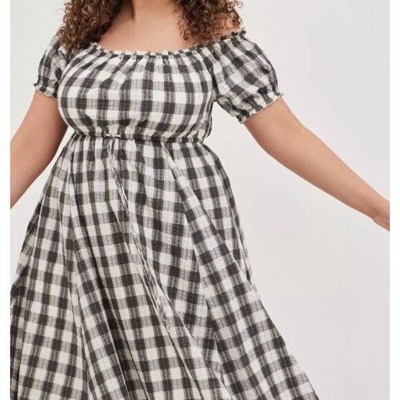 TORRID Gray/White Gingham Off-Shoulder Seersucker Midi Dress Peasant Boho Sz 2X - Picture 4 of 8